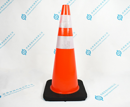 70cm Black base PVC cone.png
