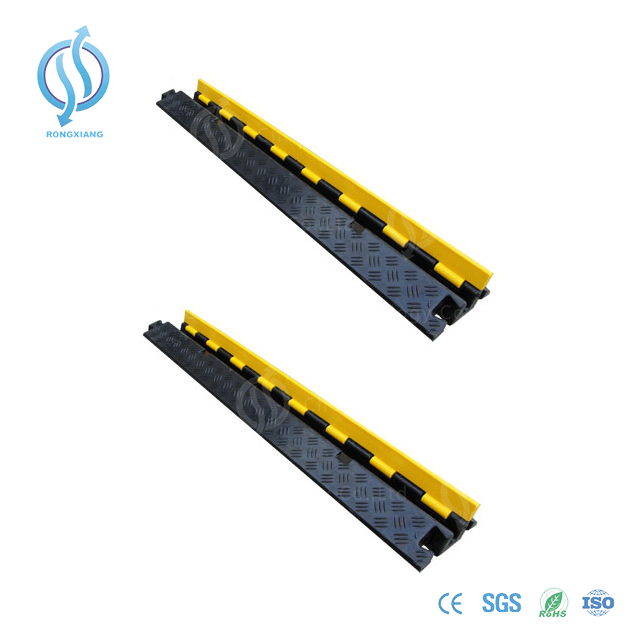 990mm 1 Channel Yellow Rubber Cable Protector Cable Ramp